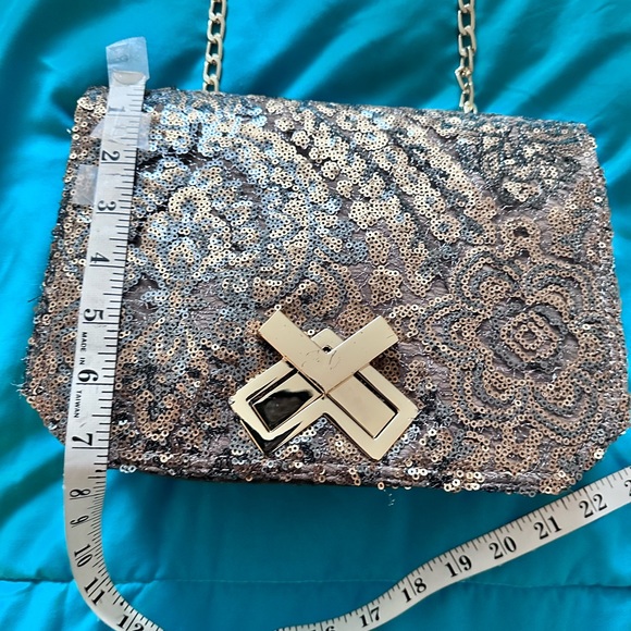 Deluxe Lux Sequin Evening Bag - Picture 11 of 13